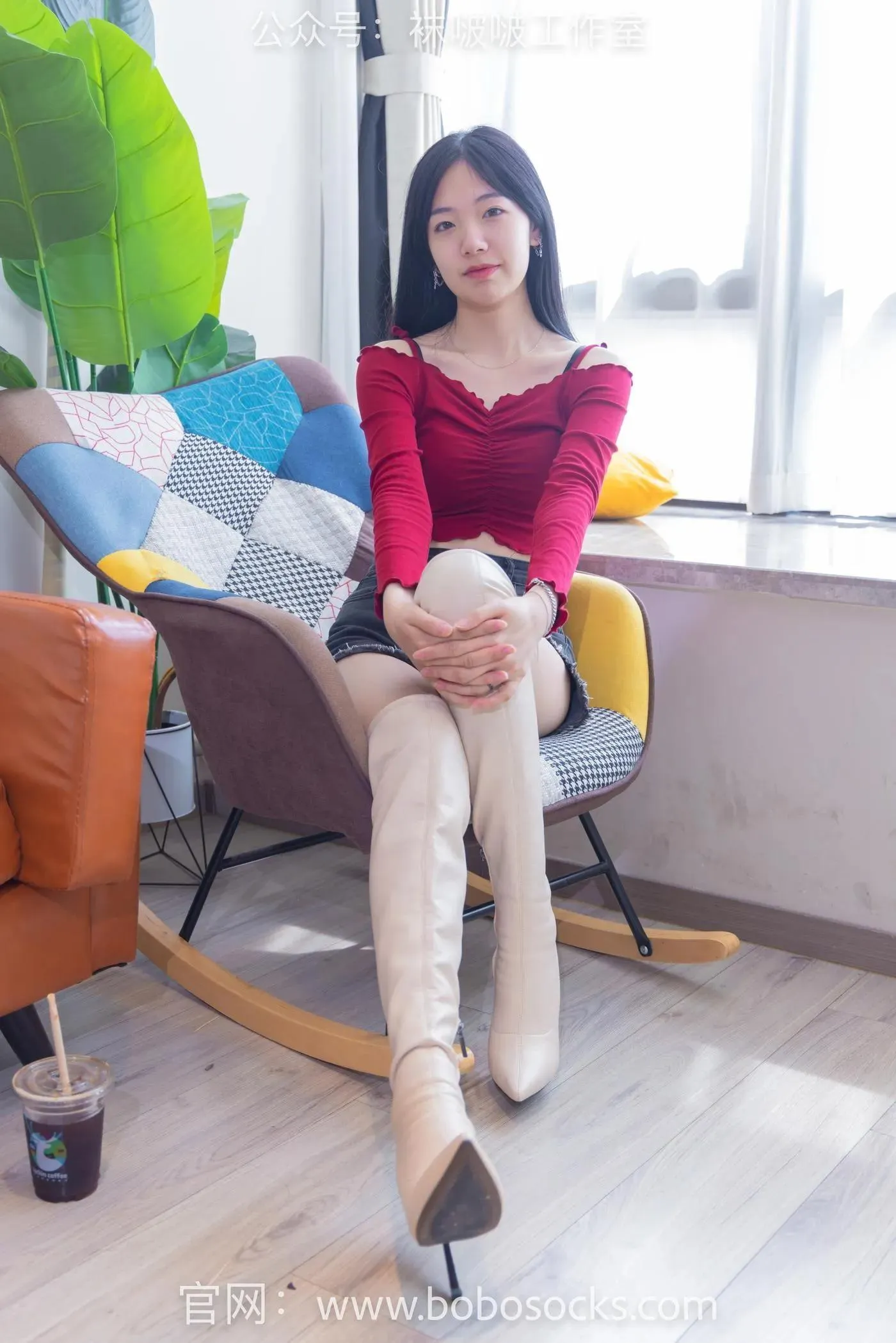 [BoBoSocks袜啵啵]NO.120 小甜豆-高跟长靴、白棉袜、裸足 [170P]插图8